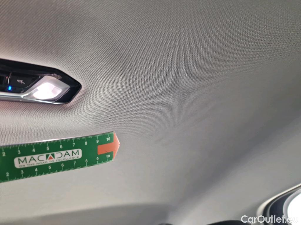  Bmw  Serie 1 BMW Série 1 / 2019 / 5P / Berline 1.5 116D DKG7 Luxury #36