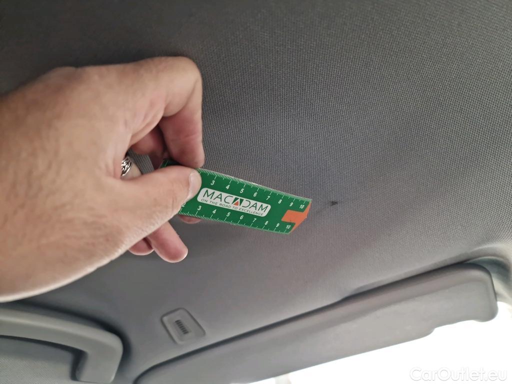  Bmw  Serie 1 BMW Série 1 / 2019 / 5P / Berline 1.5 116D DKG7 Luxury #38