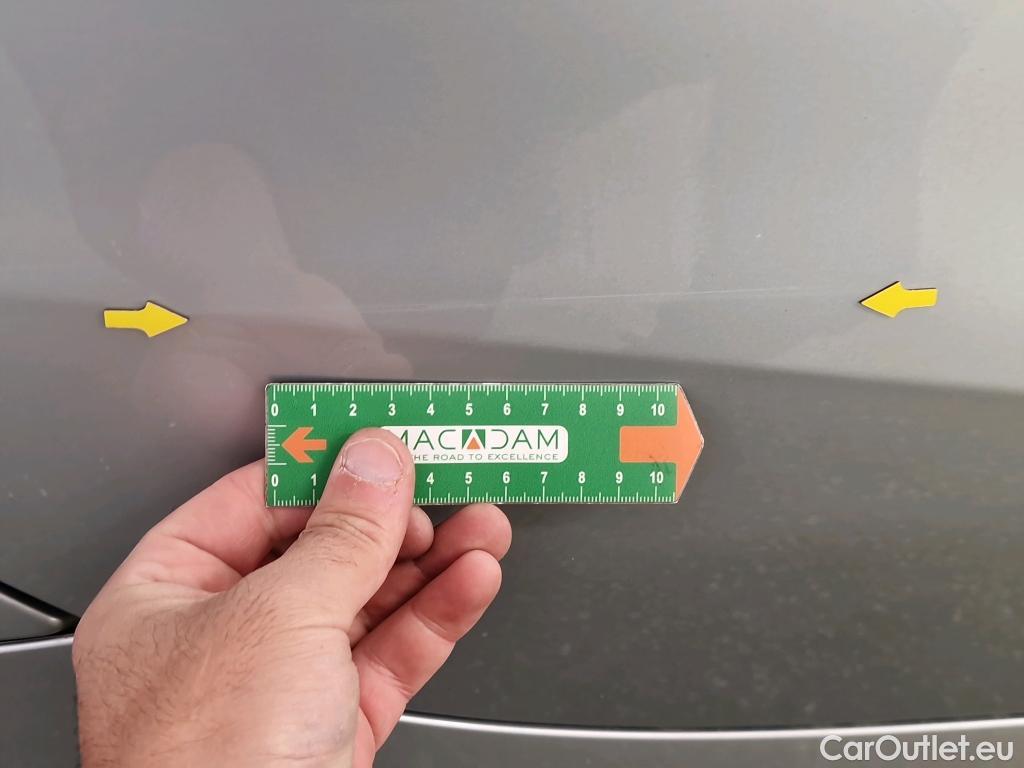  Bmw  Serie 1 BMW Série 1 / 2019 / 5P / Berline 1.5 116D DKG7 Luxury #46