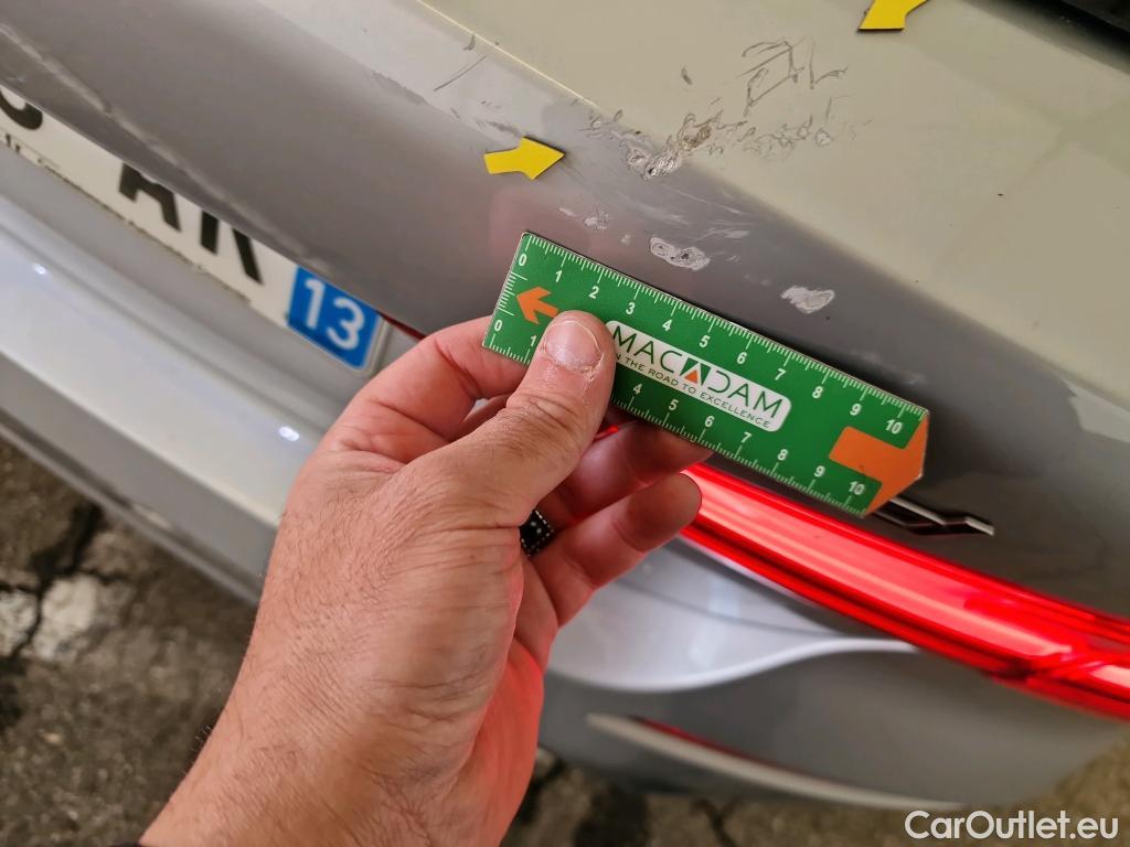  Bmw  Serie 1 BMW Série 1 / 2019 / 5P / Berline 1.5 116D DKG7 Luxury #11