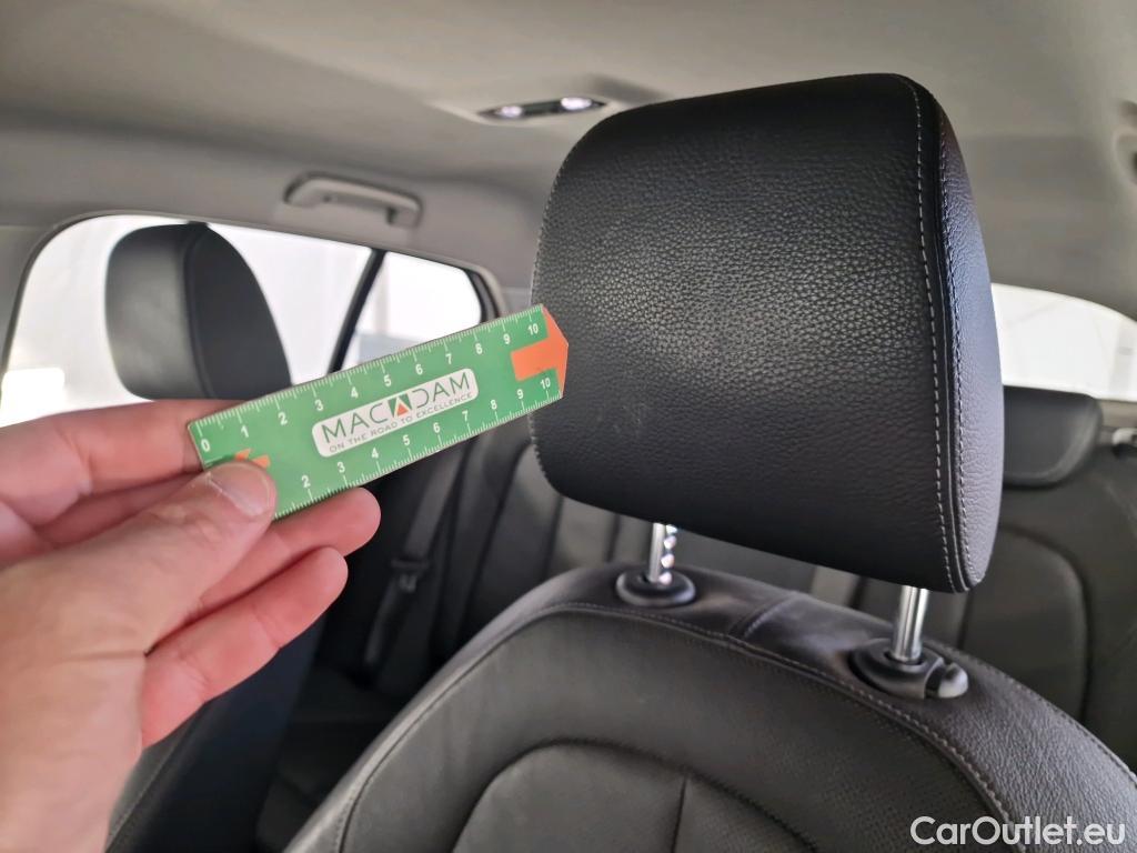  Bmw  Serie 1 BMW Série 1 / 2019 / 5P / Berline 1.5 116D DKG7 Luxury #33