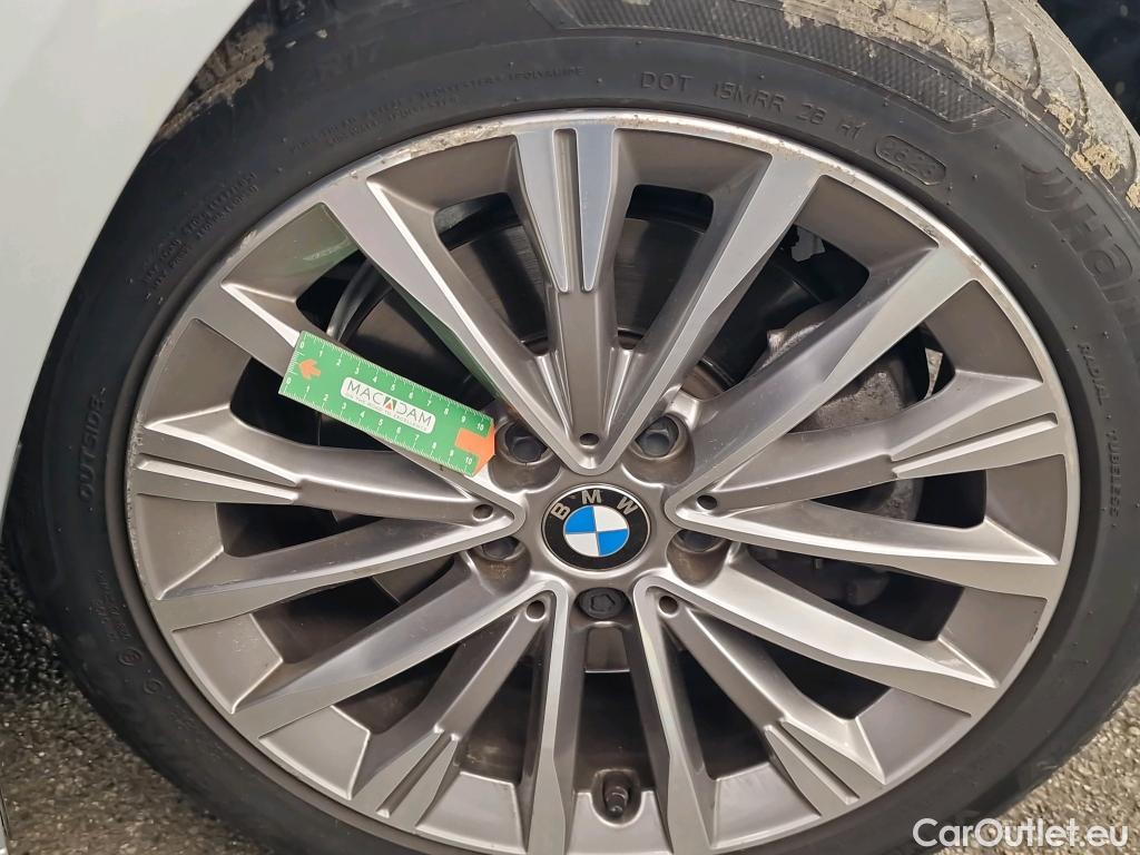  Bmw  Serie 1 BMW Série 1 / 2019 / 5P / Berline 1.5 116D DKG7 Luxury #29