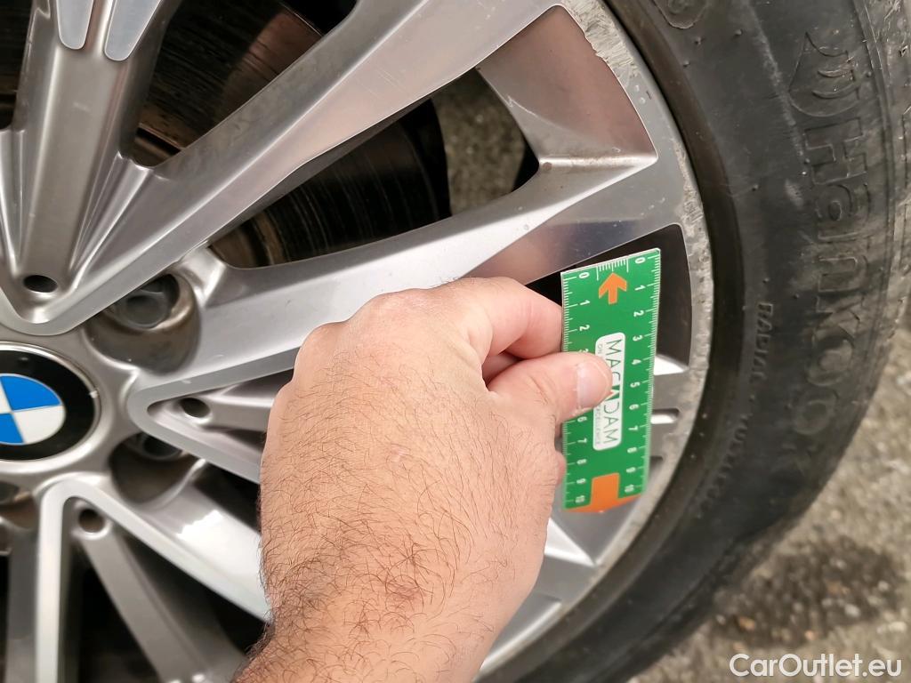  Bmw  Serie 1 BMW Série 1 / 2019 / 5P / Berline 1.5 116D DKG7 Luxury #22