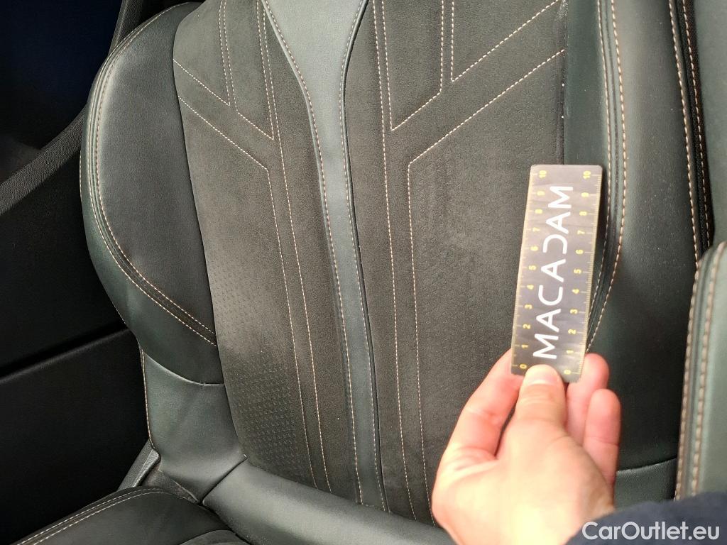  Peugeot  5008  GT 2.0 HDi 175CV BVA8 7 Sieges E6d #32