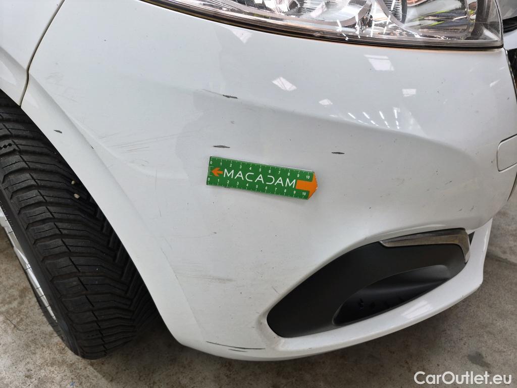  Peugeot  208  Affaire Premium Pack 1.6 HDi 100CV BVM5 E6 #36