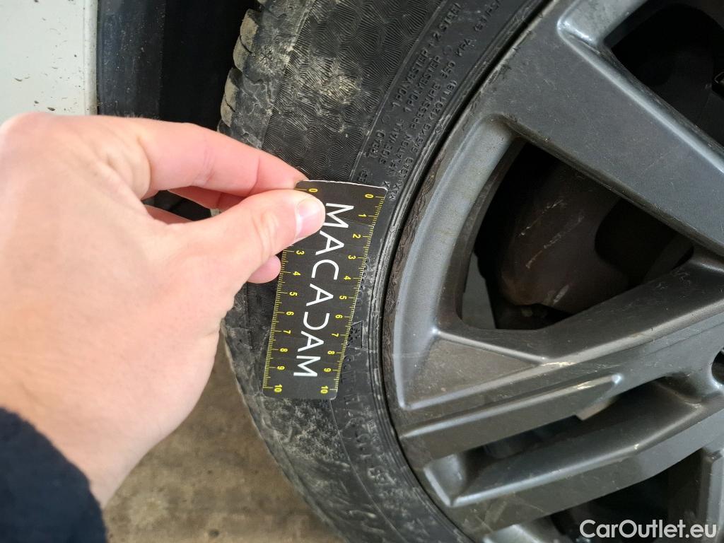  Peugeot  208  Active Pack 1.5 HDi 100CV BVM6 E6d #13