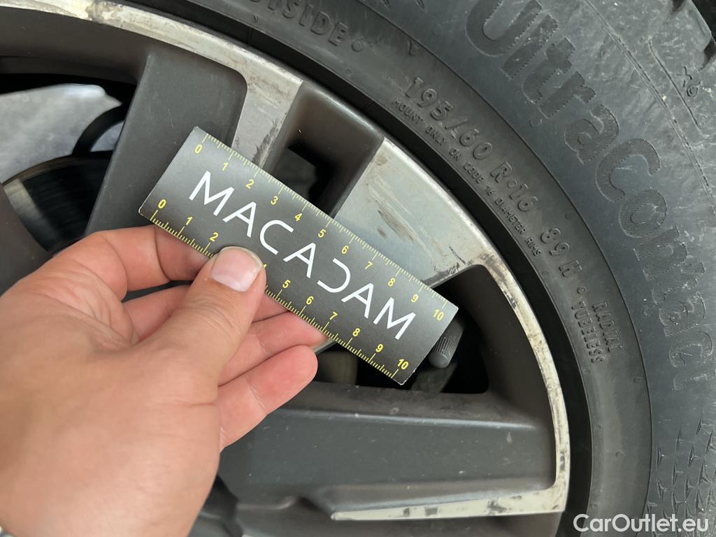  Peugeot  2008  Allure Business 1.5 HDi 100CV BVM5 E6dT #33