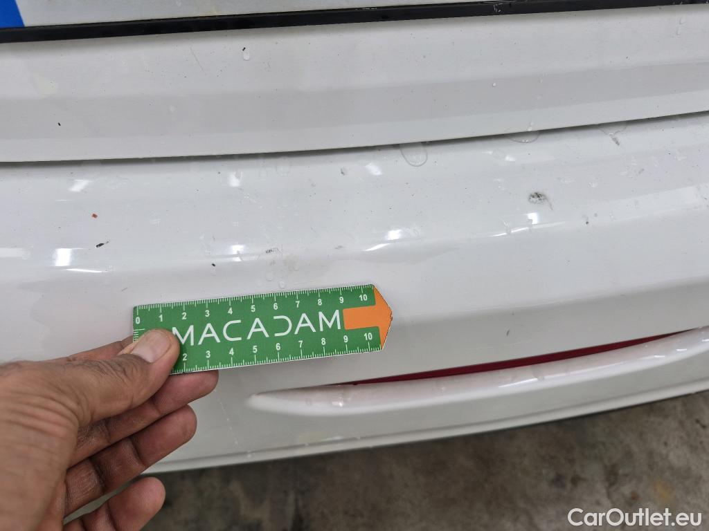  Peugeot  208  Affaire Premium Pack 1.6 HDi 100CV BVM5 E6 #4