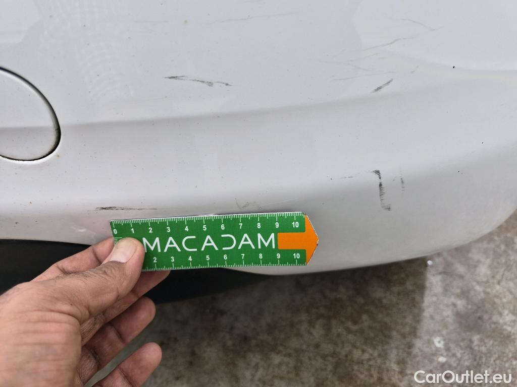  Peugeot  208  Affaire Premium Pack 1.6 HDi 100CV BVM5 E6 #9