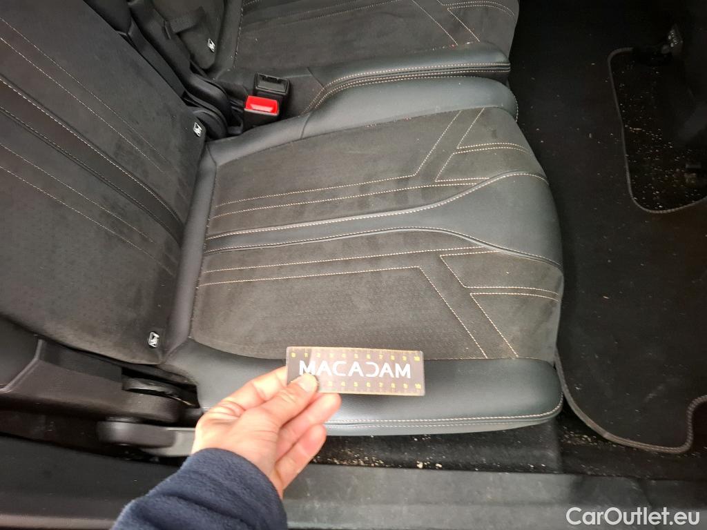  Peugeot  5008  GT 2.0 HDi 175CV BVA8 7 Sieges E6d #34