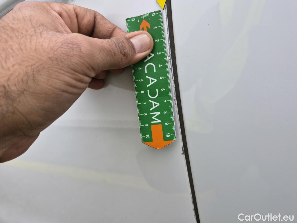  Peugeot  208  Affaire Premium Pack 1.6 HDi 100CV BVM5 E6 #33