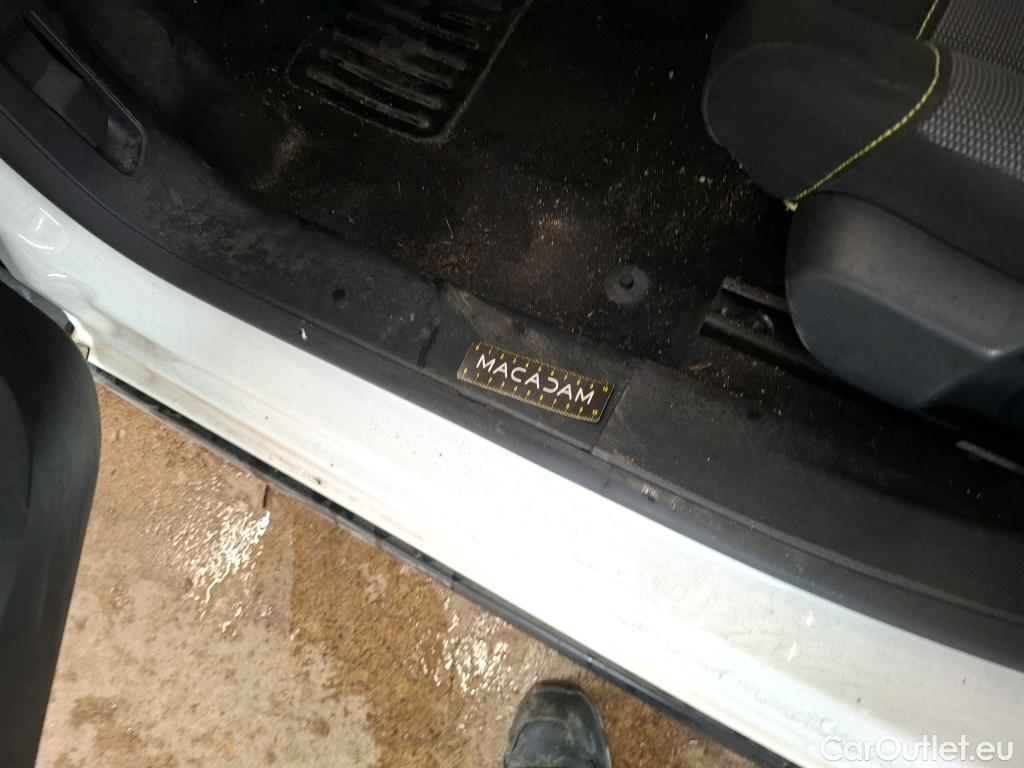  Citroen  C3  Société Feel Nav 1.5 BlueHDI 100CV BVM5 E6dT #7