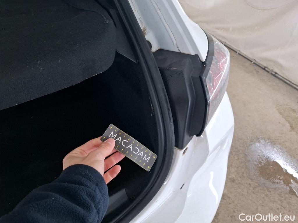  Peugeot  208  Active Pack 1.5 HDi 100CV BVM6 E6d #51