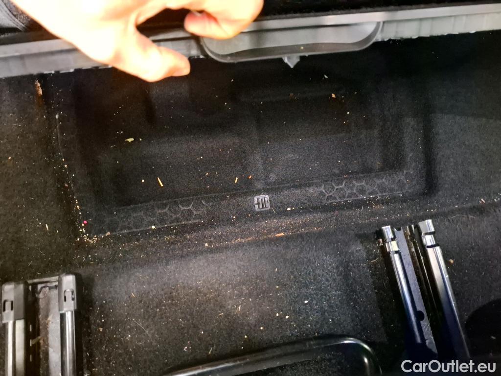  Peugeot  5008  GT 2.0 HDi 175CV BVA8 7 Sieges E6d #24