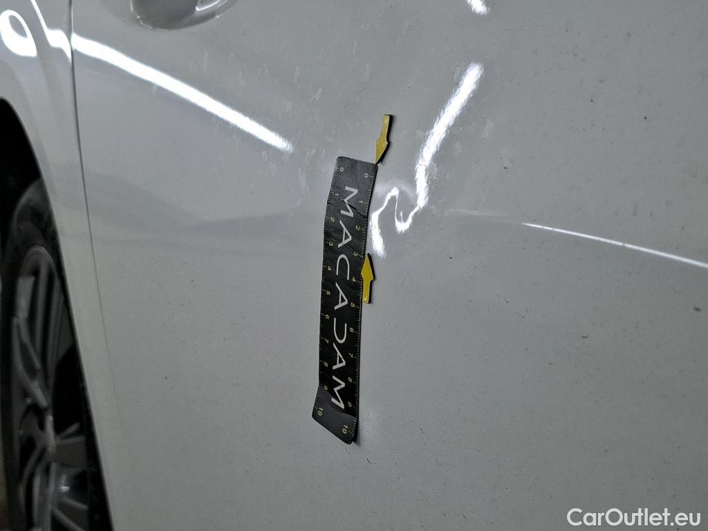  Peugeot  208  Active Pack 1.5 HDi 100CV BVM6 E6d #40