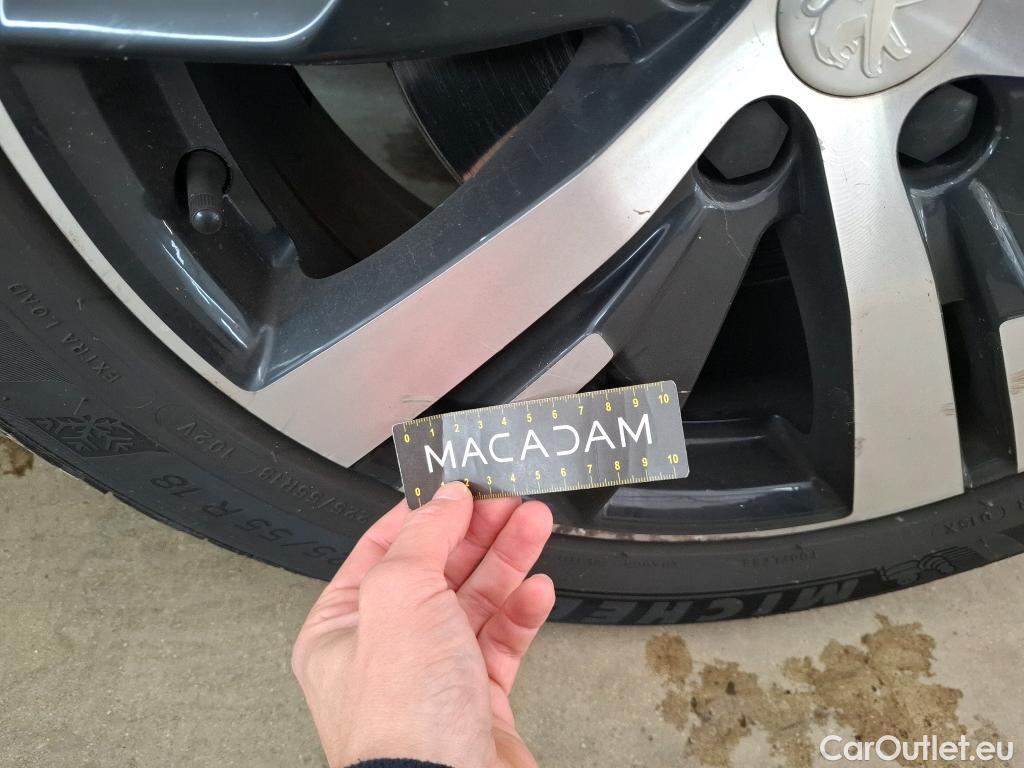  Peugeot  5008  GT 2.0 HDi 175CV BVA8 7 Sieges E6d #15