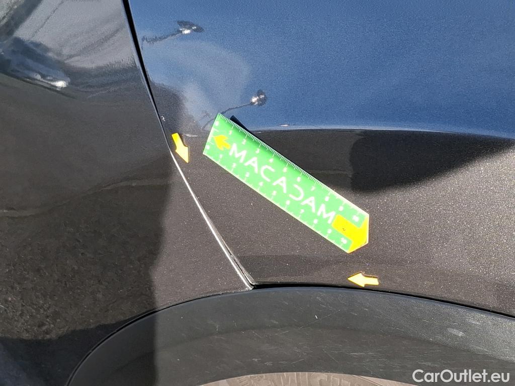  Citroen  C4  Berline Feel Pack 1.2 PureTech 130CV BVM6 E6d #3