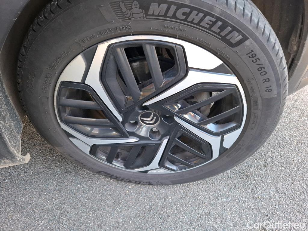  Citroen  C4  Berline Feel Pack 1.2 PureTech 130CV BVM6 E6d #18