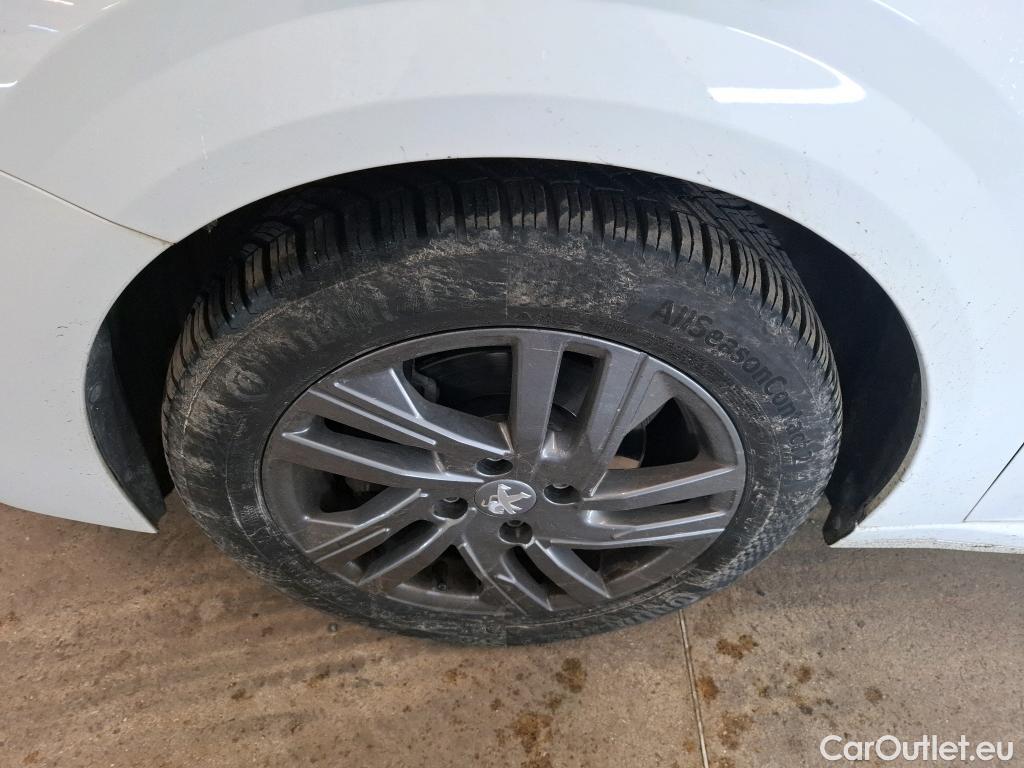  Peugeot  208  Active Pack 1.5 HDi 100CV BVM6 E6d #8