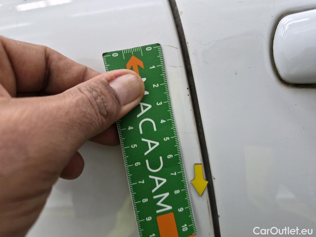  Peugeot  208  Affaire Premium Pack 1.6 HDi 100CV BVM5 E6 #16