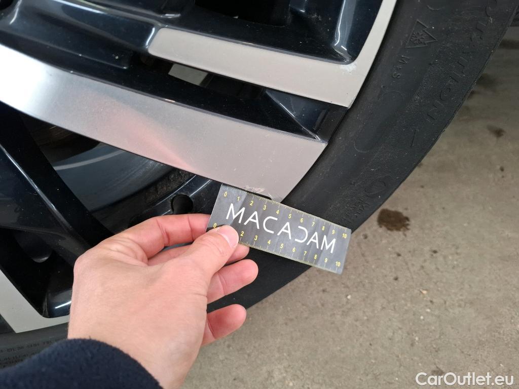  Peugeot  5008  GT 2.0 HDi 175CV BVA8 7 Sieges E6d #44