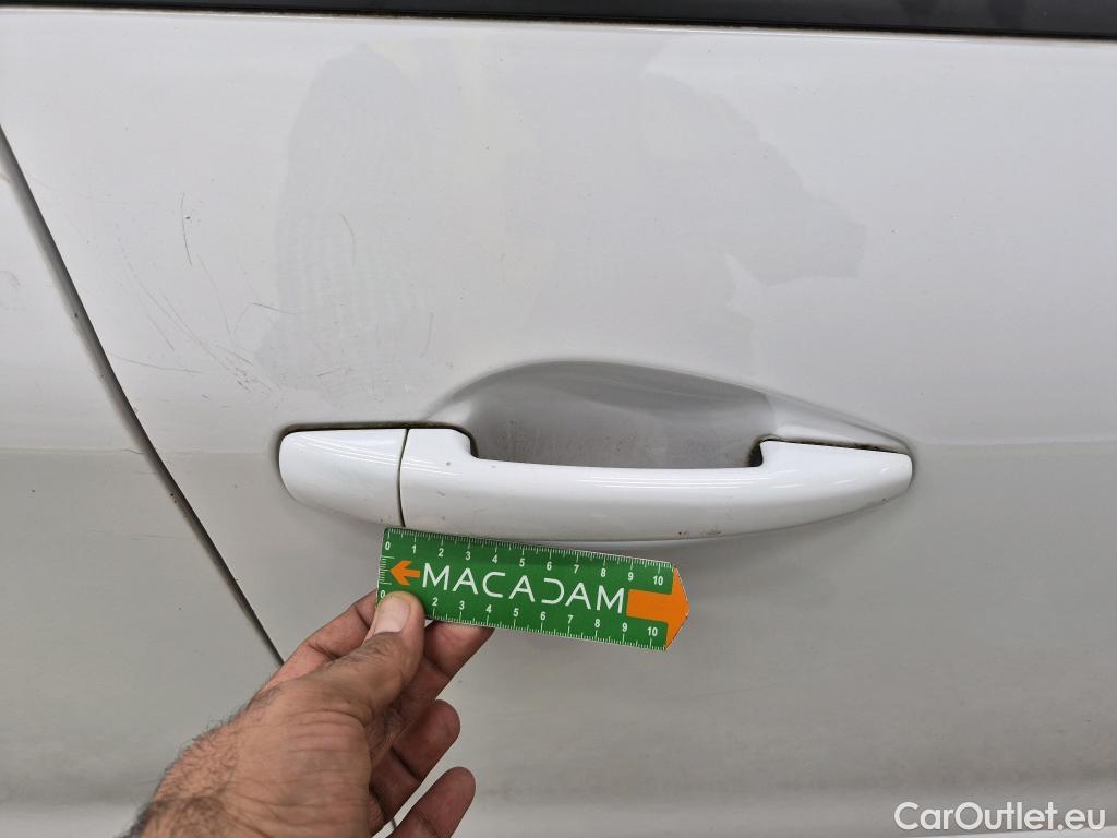  Peugeot  208  Affaire Premium Pack 1.6 HDi 100CV BVM5 E6 #66