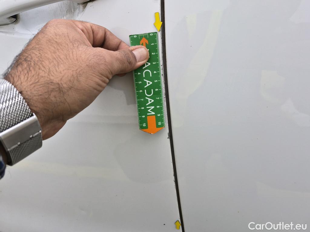  Peugeot  208  Affaire Premium Pack 1.6 HDi 100CV BVM5 E6 #32