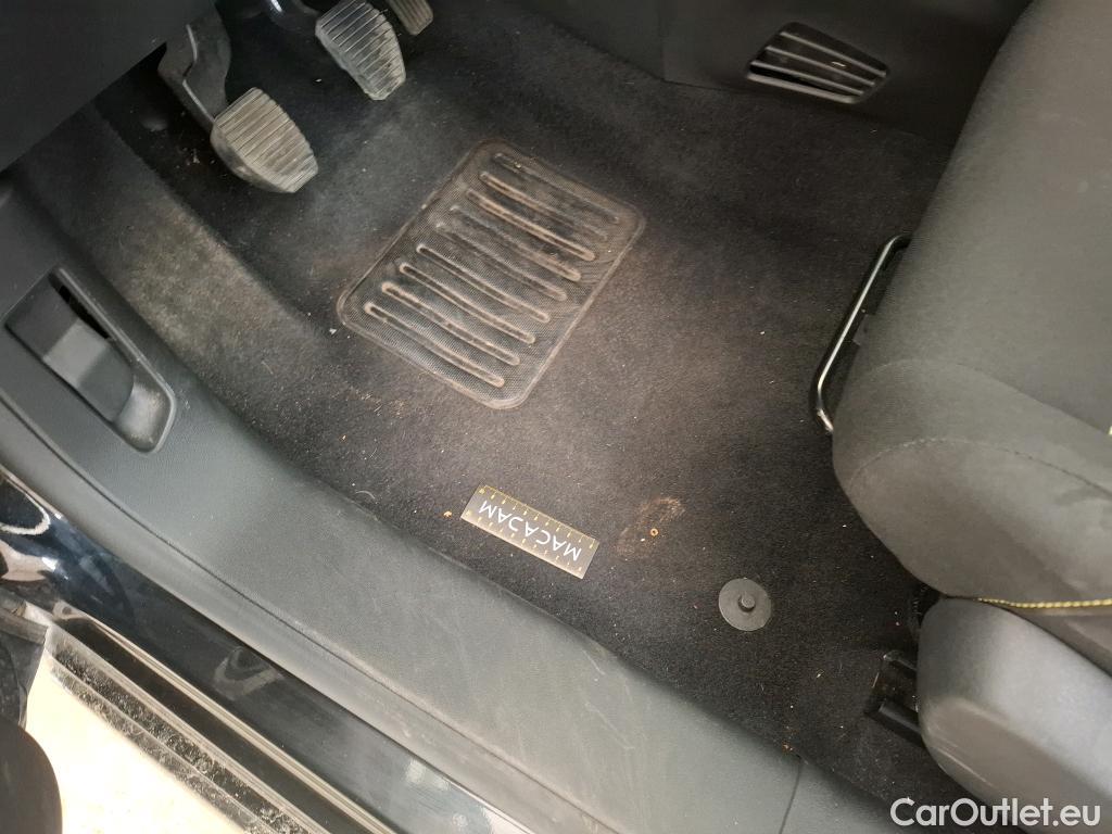  Citroen  C3  Société Feel Nav 1.2 PureTech 80CV BVM5 E6 #5