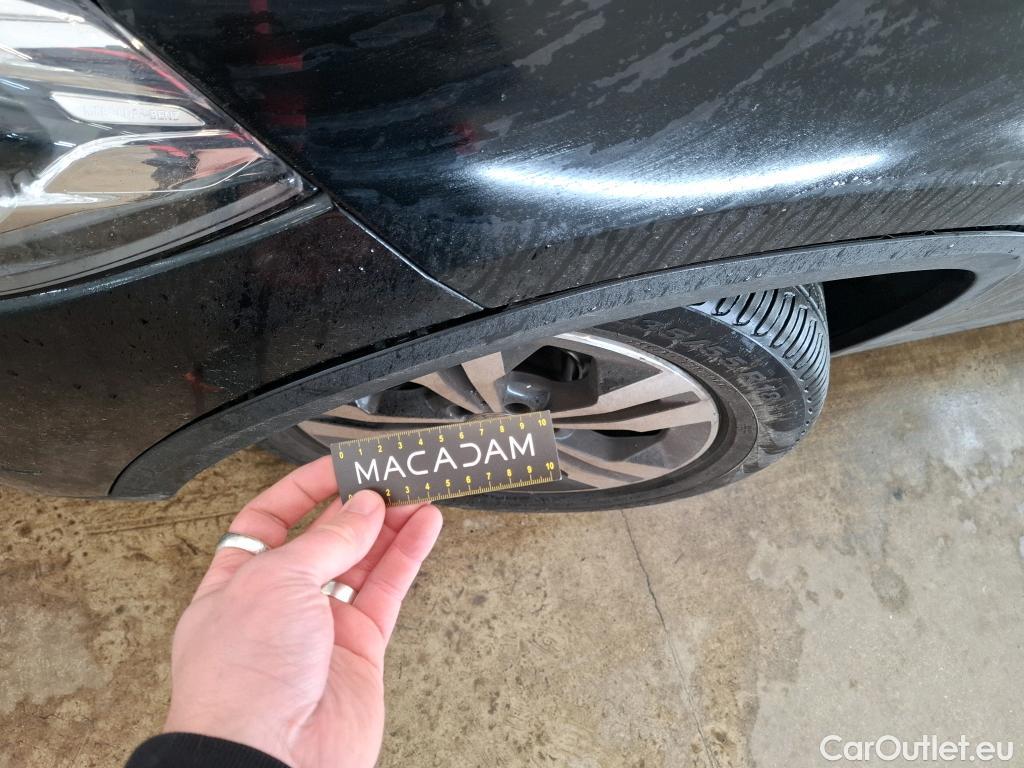  Mercedes  GLA MERCEDES-BENZ  / 2020 / 5P / SUV  200 D BUSINESS LINE DCT #19