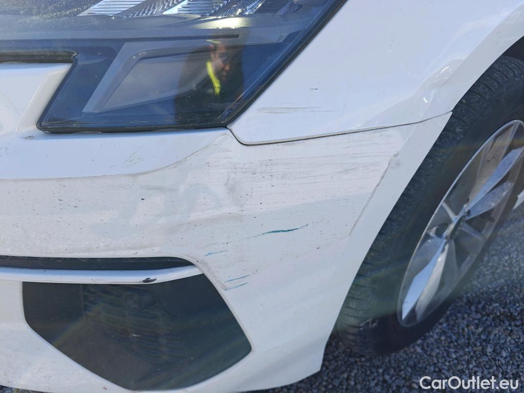  Audi  A3 AUDI  / 2020 / 5P / berlina con portón Sportback 30 TFSI 81kW (110CV) S tronic #44