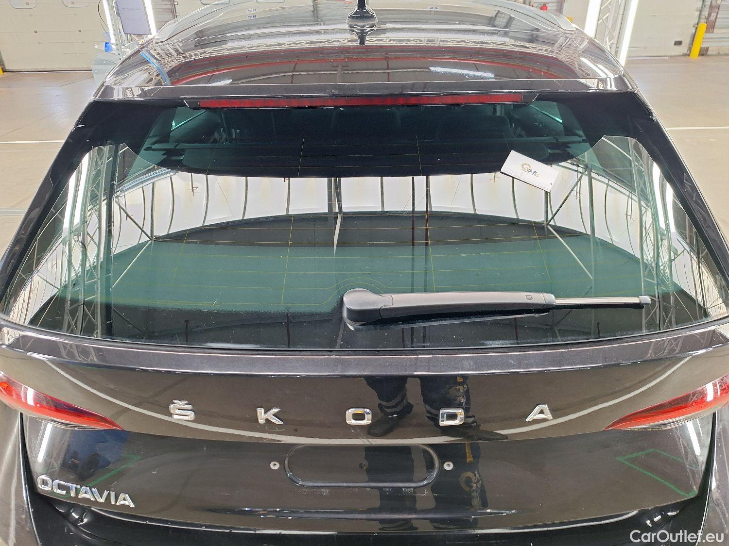  Skoda  Octavia Skoda,  Combi '20, Skoda  Combi 2.0 CRTDI 85kW Ambition 5d #30