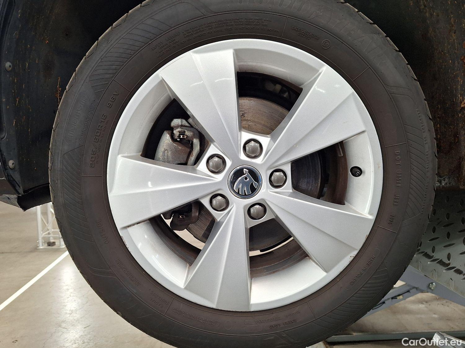  Skoda  Octavia Skoda,  Combi '20, Skoda  Combi 2.0 CRTDI 85kW Ambition 5d #7