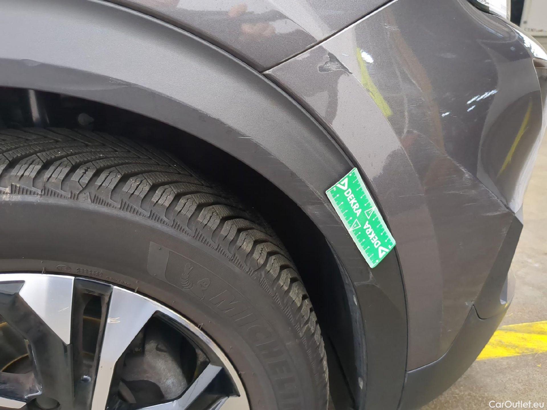  Peugeot  2008  Allure 1.2 PureTech 130CV BVA8 E6d #15