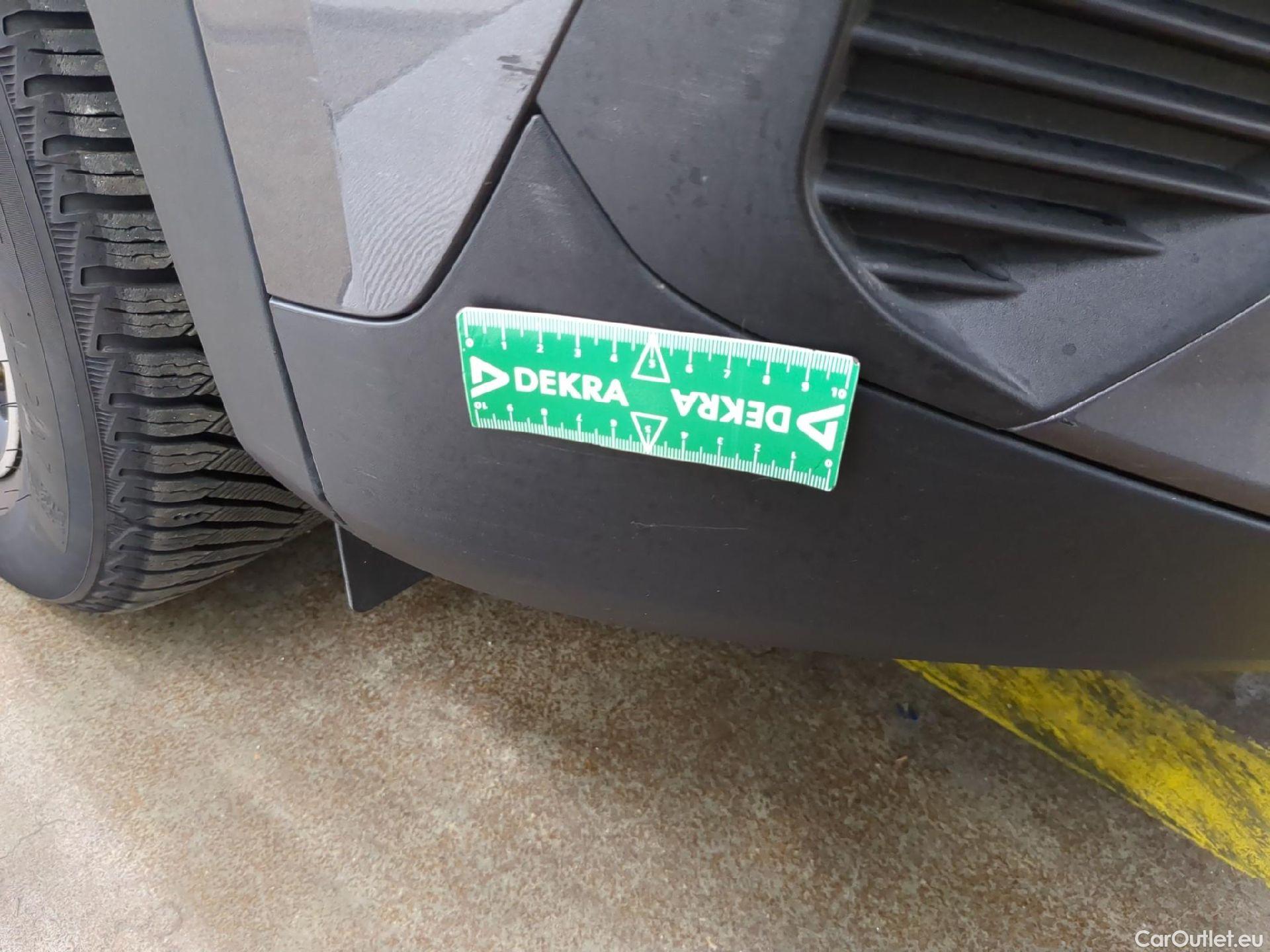  Peugeot  2008  Allure 1.2 PureTech 130CV BVA8 E6d #25