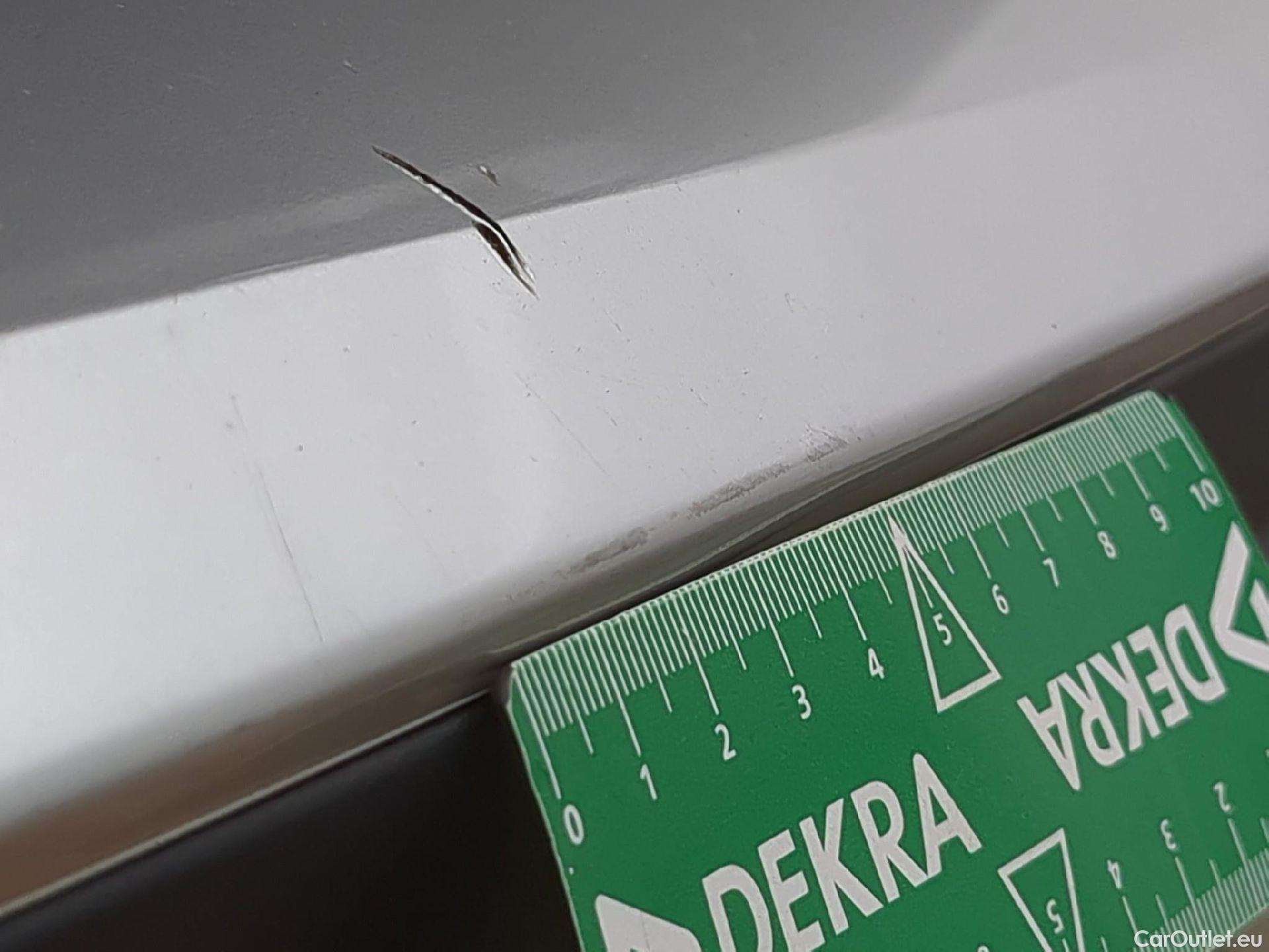  Peugeot  2008  Allure 1.2 PureTech 130CV BVA8 E6d #36