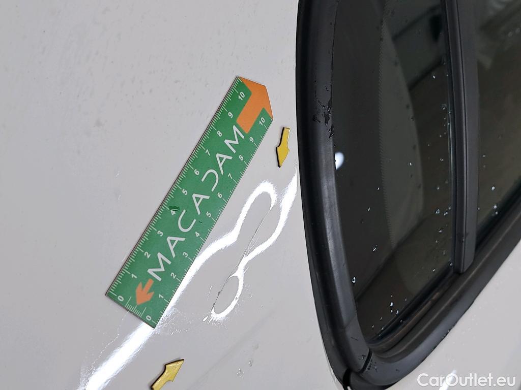  Peugeot  208  Premium 1.5 HDi 100CV BVM6 E6d #3