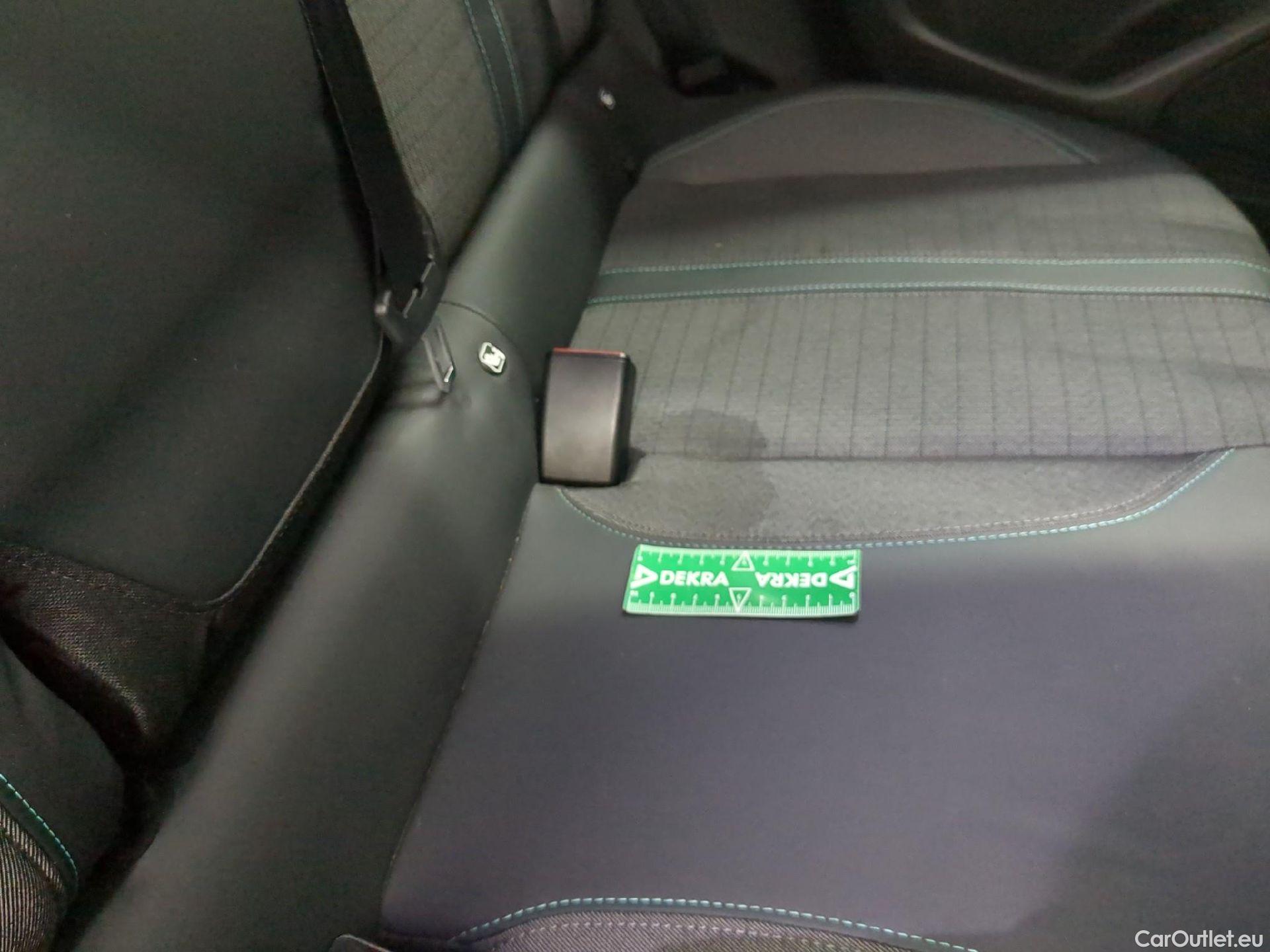  Peugeot  2008  Allure 1.2 PureTech 130CV BVA8 E6d #4