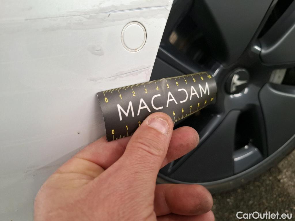  Tesla  Model 3 TESLA  / 2018 / 4P / Berline Autonomie Standard Plus RWD #6