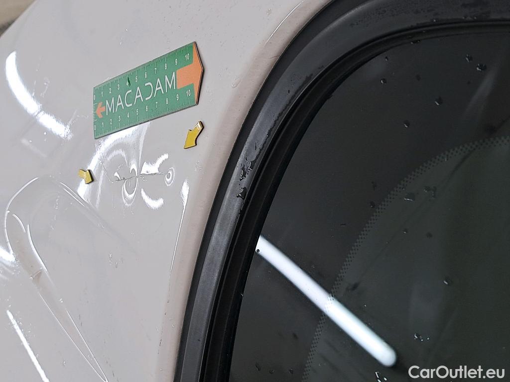  Peugeot  208  Premium 1.5 HDi 100CV BVM6 E6d #2