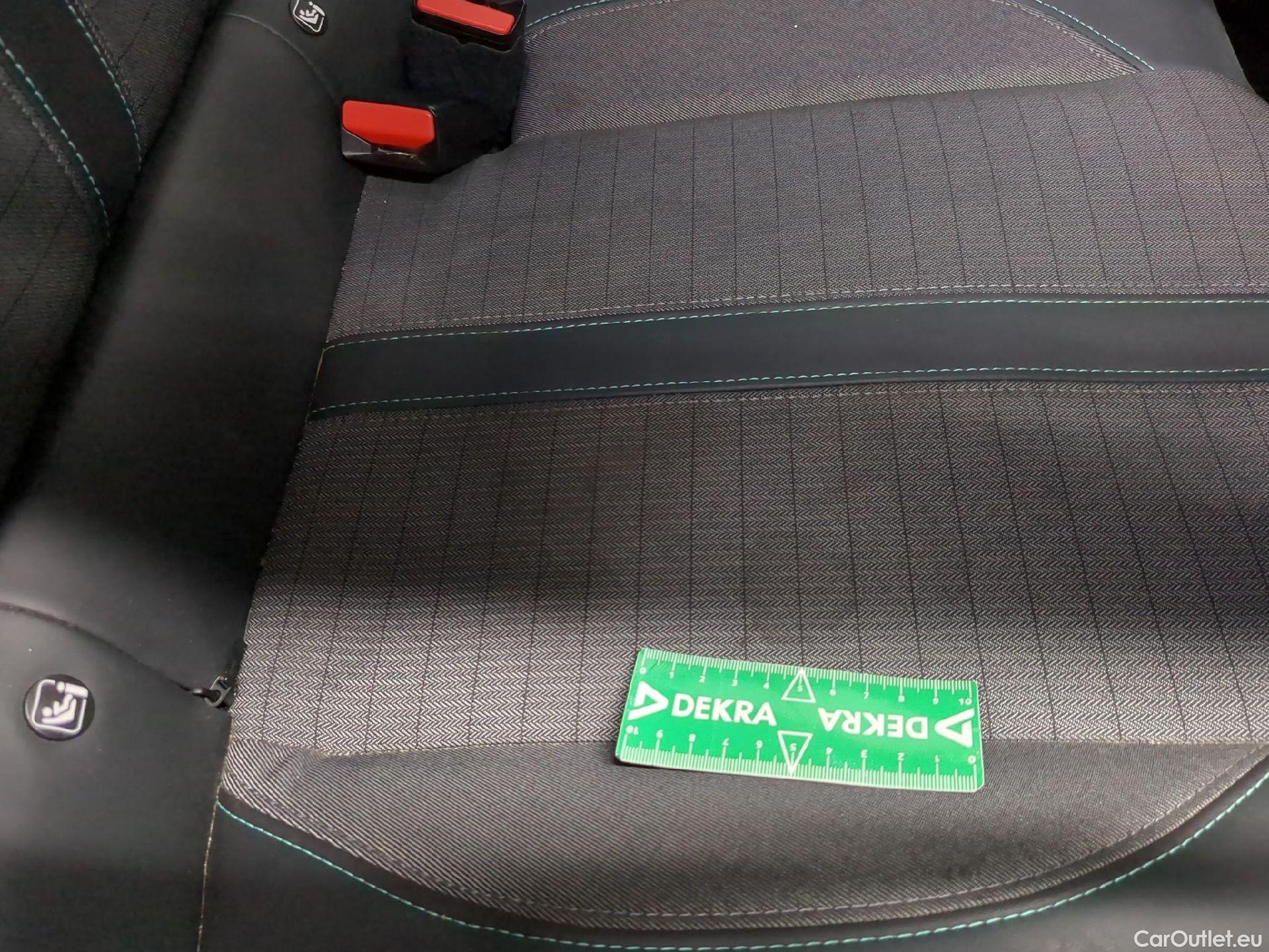  Peugeot  2008  Allure 1.2 PureTech 130CV BVA8 E6d #9