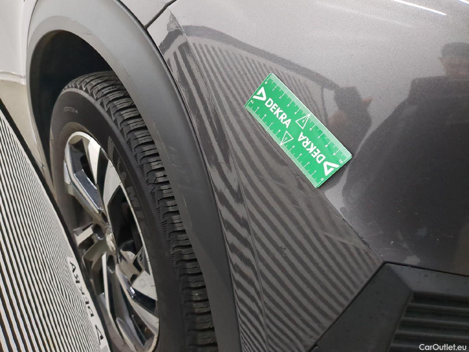  Peugeot  2008  Allure 1.2 PureTech 130CV BVA8 E6d #24