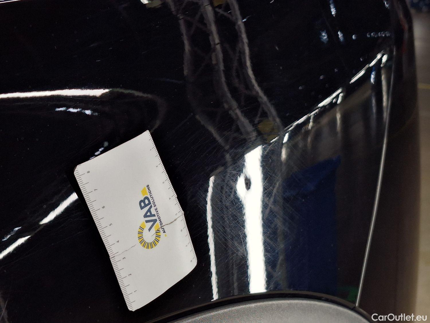  Peugeot  3008 Peugeot,  '16, Peugeot  1.5 BlueHDi 96kW S&S EAT8 Allure 5d #20