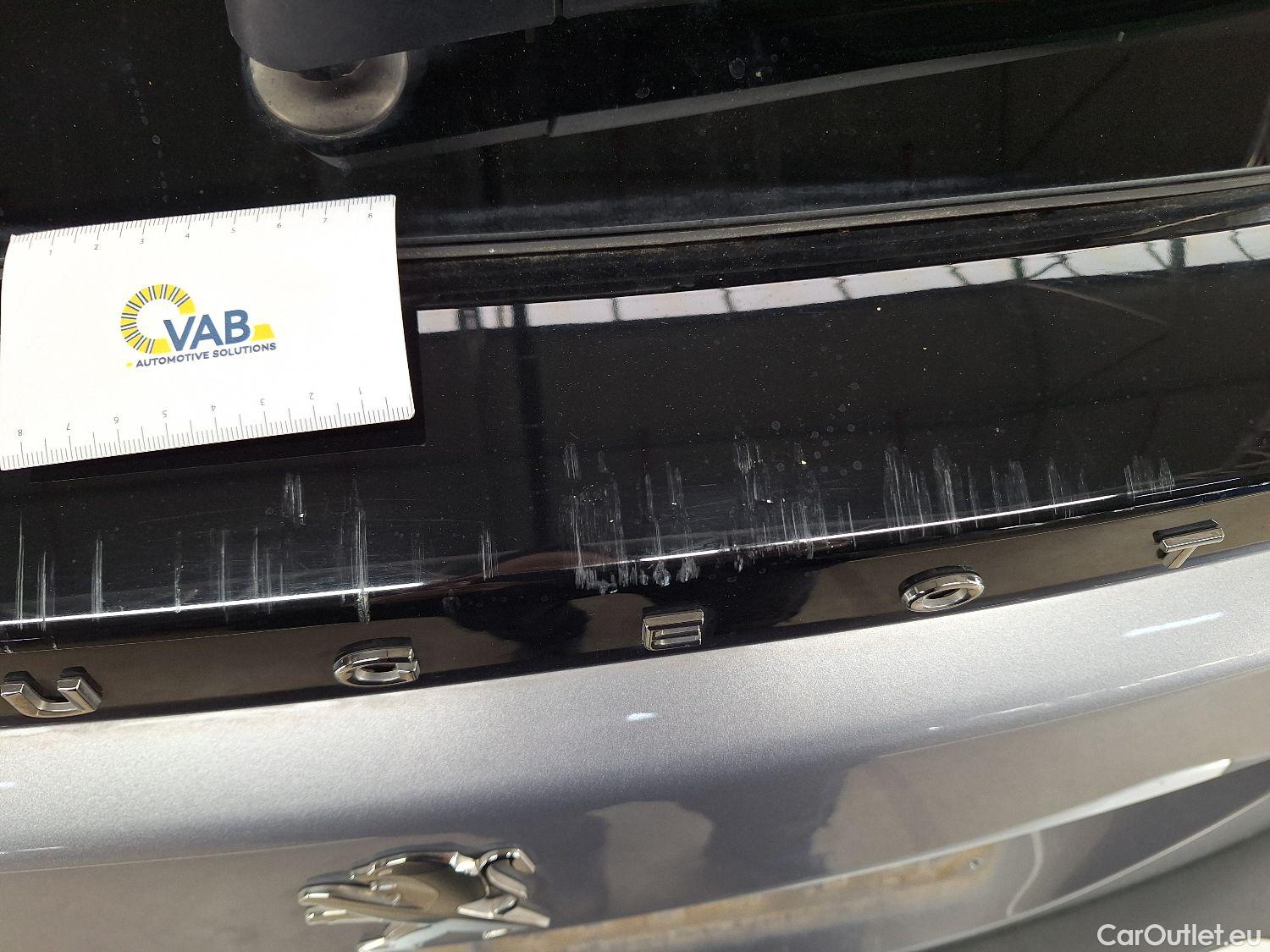  Peugeot  2008 Peugeot,  '19, Peugeot  1.2 Puretech 96kW S&S Allure 5d #41