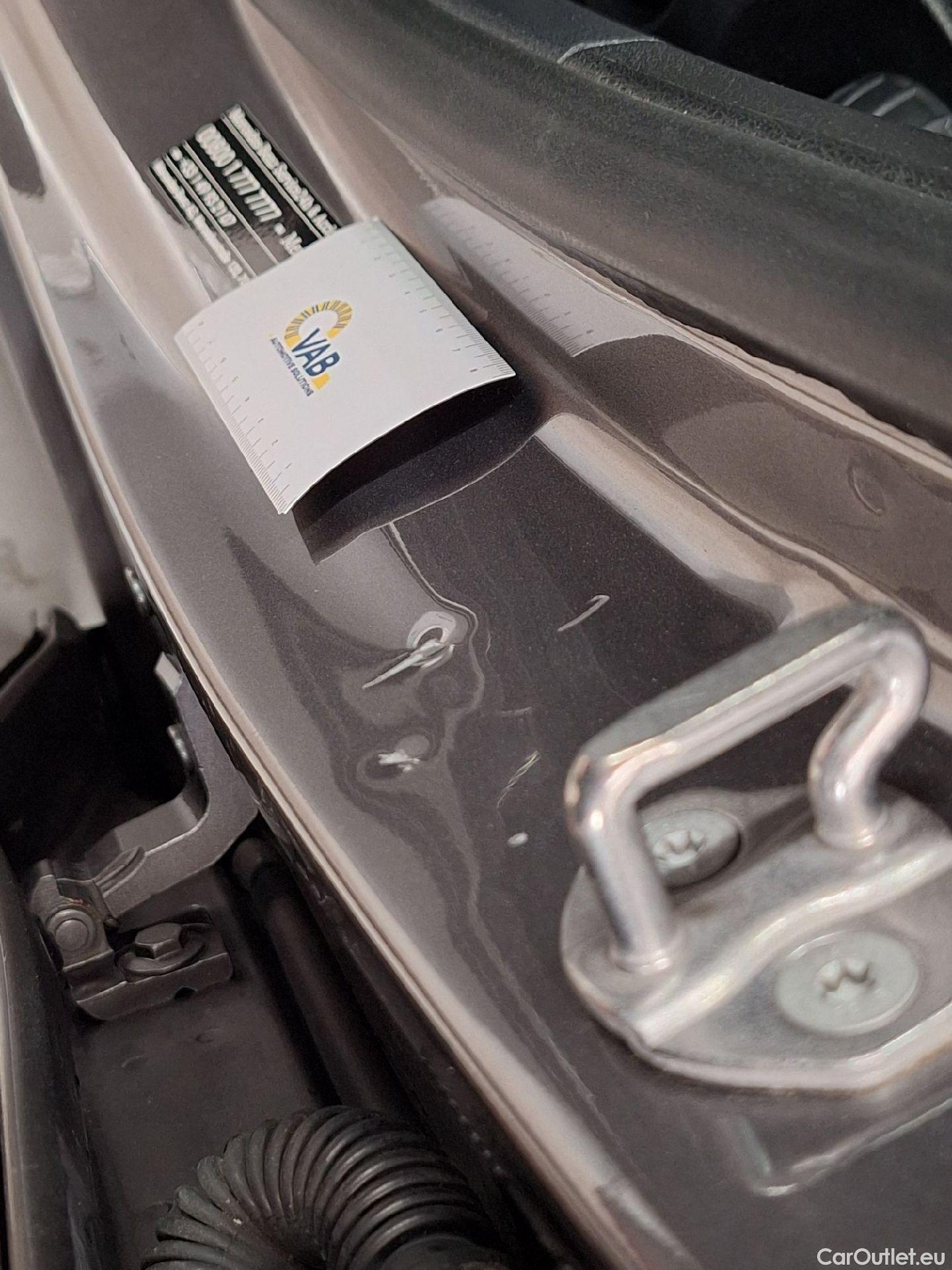  Mercedes  GLB Mercedes,  '19, Mercedes-Benz   200 d 5d #18