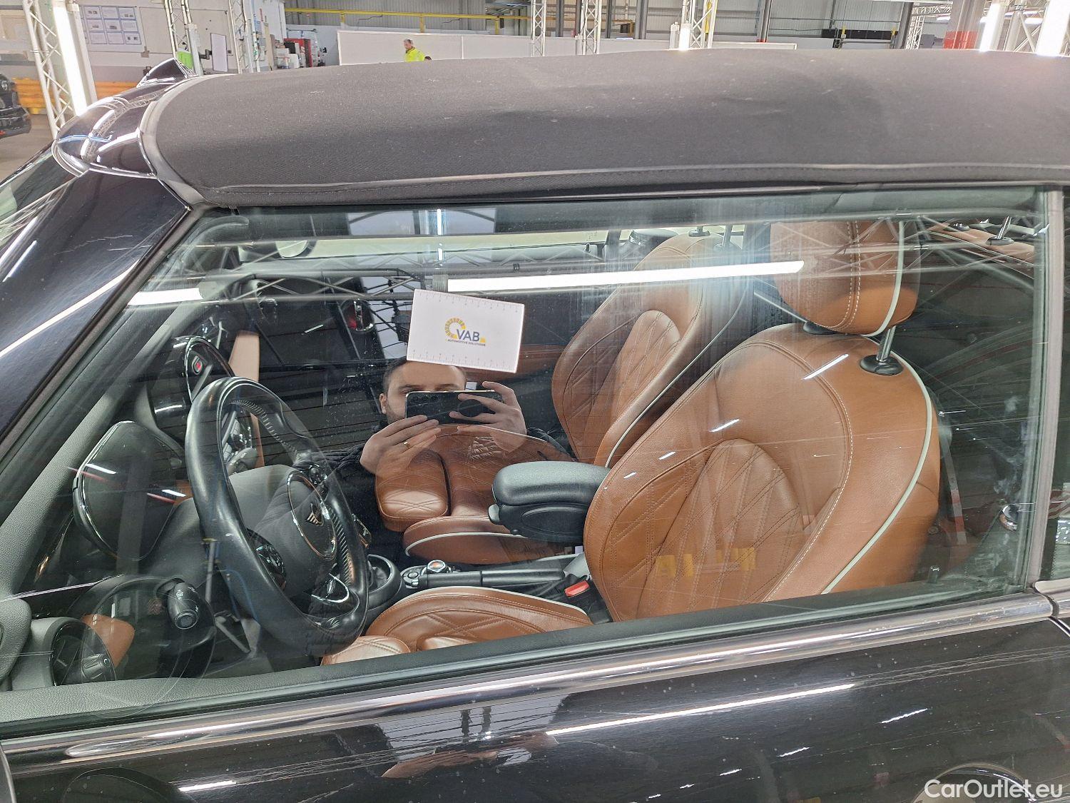  Mini  Cooper MINI, Mini Cabrio '15, Mini Cabrio  S (131 kW) Aut. 2d #51