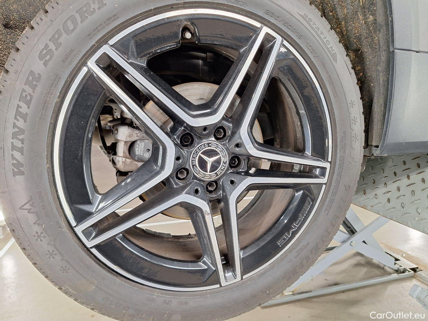  Mercedes  GLB Mercedes,  '19, Mercedes-Benz   200 d 5d #1