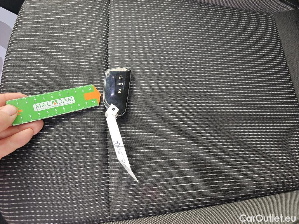  Skoda  Octavia SKODA  / 2020 / 5P / berlina con portón 2.0 TDI 110kW (150CV) Manual Ambition #1