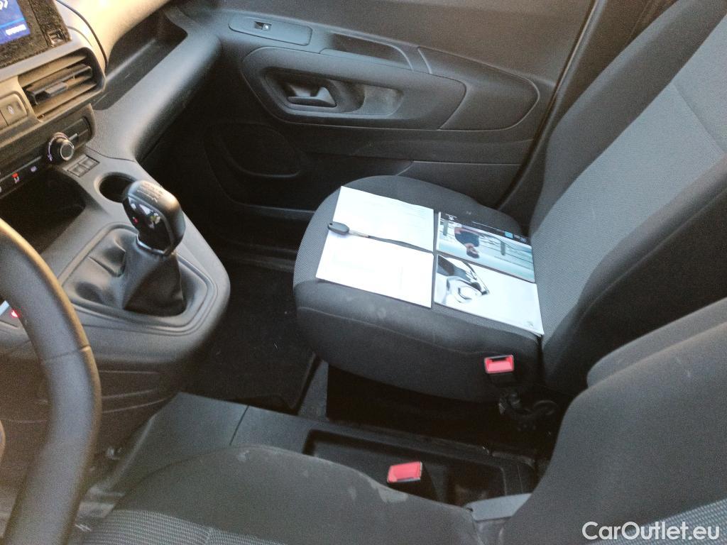  Peugeot  Partner PEUGEOT  / 2018 / 4P / furgón derivado de turismo Premium Standard 600kg BlueHDi 73kW (AC) #11