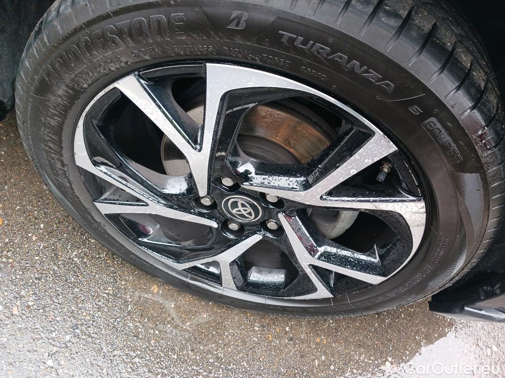  Toyota  C-HR TOYOTA  / 2019 / 5P / todoterreno 2.0 180H Advance #3