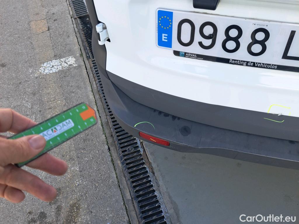  Ford  Transit FORD  Courier/2014/4P/furgón der.turis Van 1.5 TDCi 56kW Trend #33